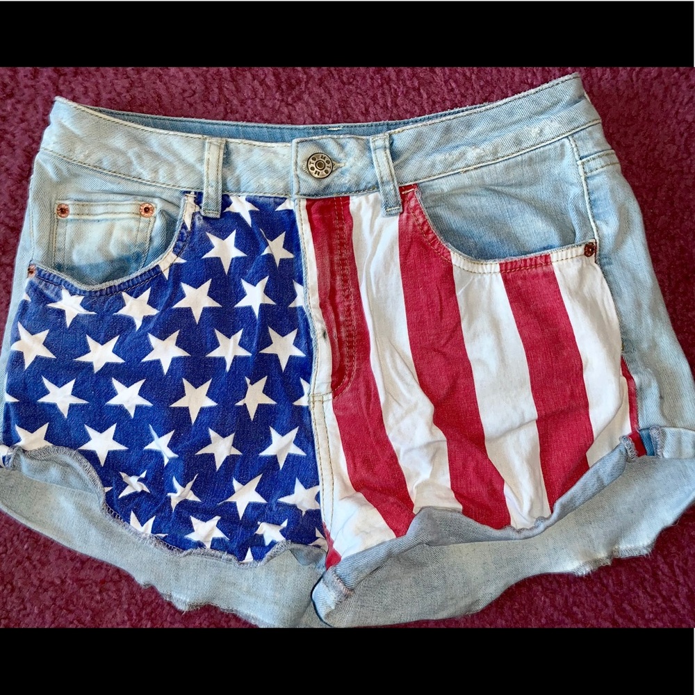 Fun TopShop 4th of July Shorts Size 30